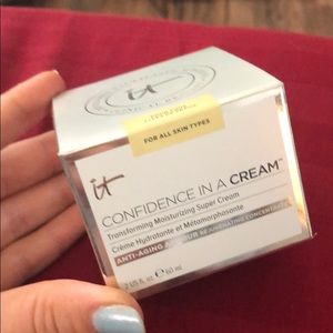 It Cosmetics Confidence in a Cream